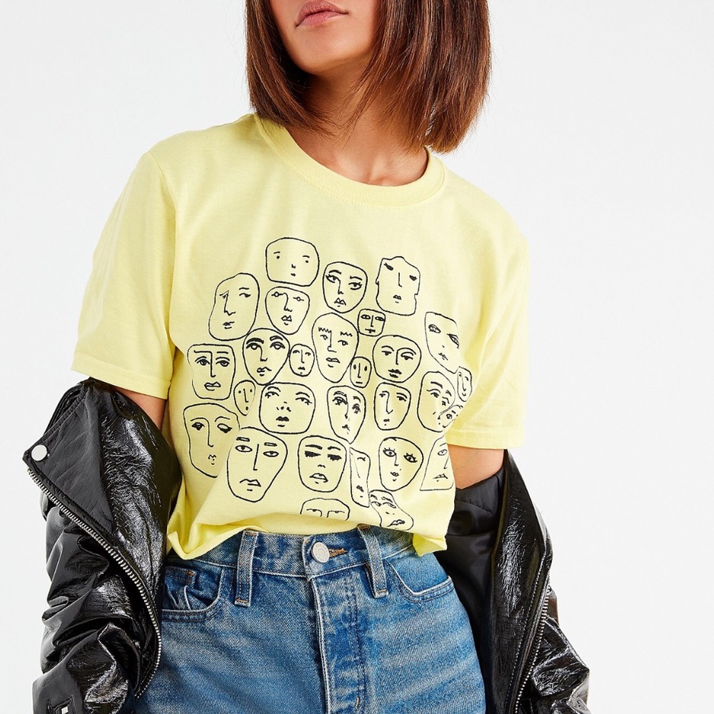 Urban Outfitters Faces Sketch Cropped Tee